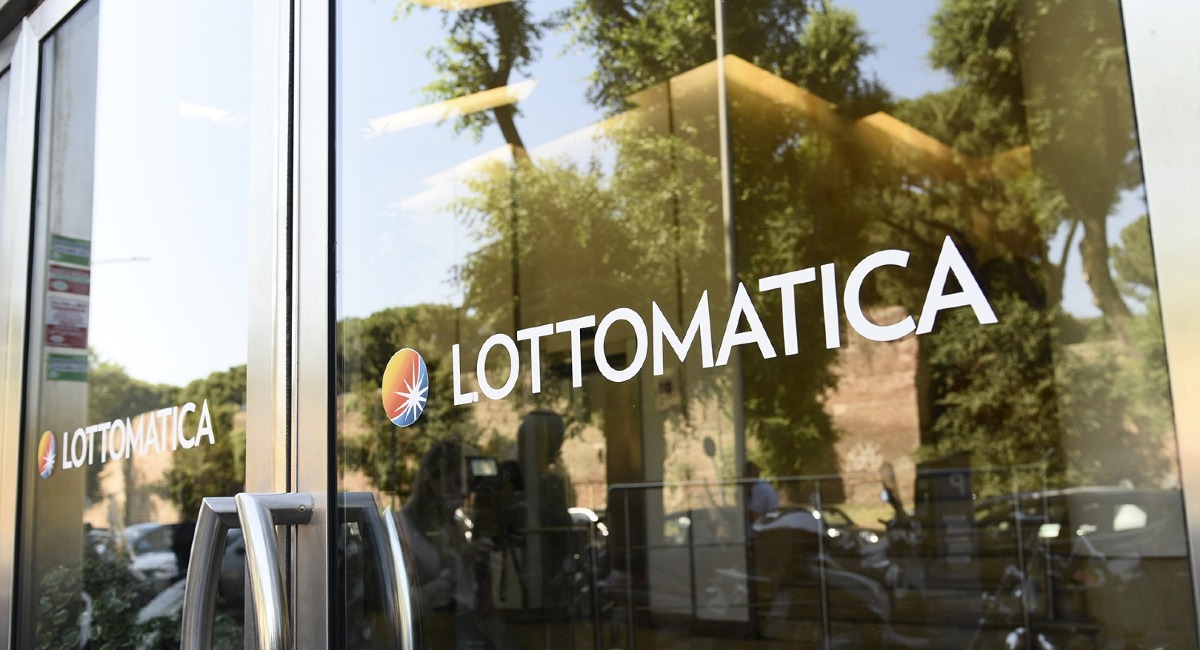 Gruppo Lottomatica, si allungano le distanze al tavolo per il rinnovo dell’Accordo integrativo aziendale applicato agli oltre 2.800 dipendenti Gruppo Lottomatica, si allungano le distanze al tavolo per il rinnovo dell’Accordo integrativo aziendale applicato agli oltre 2.800 dipendenti