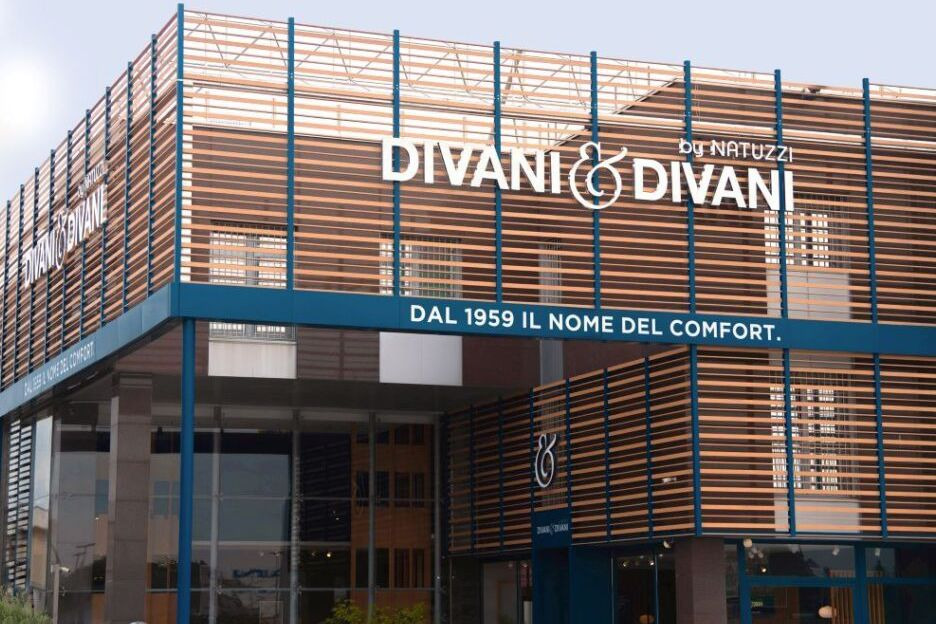 Natuzzi, nuovo incontro: le organizzazioni sindacali chiedono garanzie di piena occupazione e un piano di rilancio industriale Natuzzi, nuovo incontro: le organizzazioni sindacali chiedono garanzie di piena occupazione e un piano di rilancio industriale