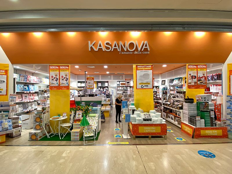 Kasanova, prosegue la crisi: i sindacati chiedono l’apertura di un tavolo di confronto ministeriale per la salvaguardia occupazionale