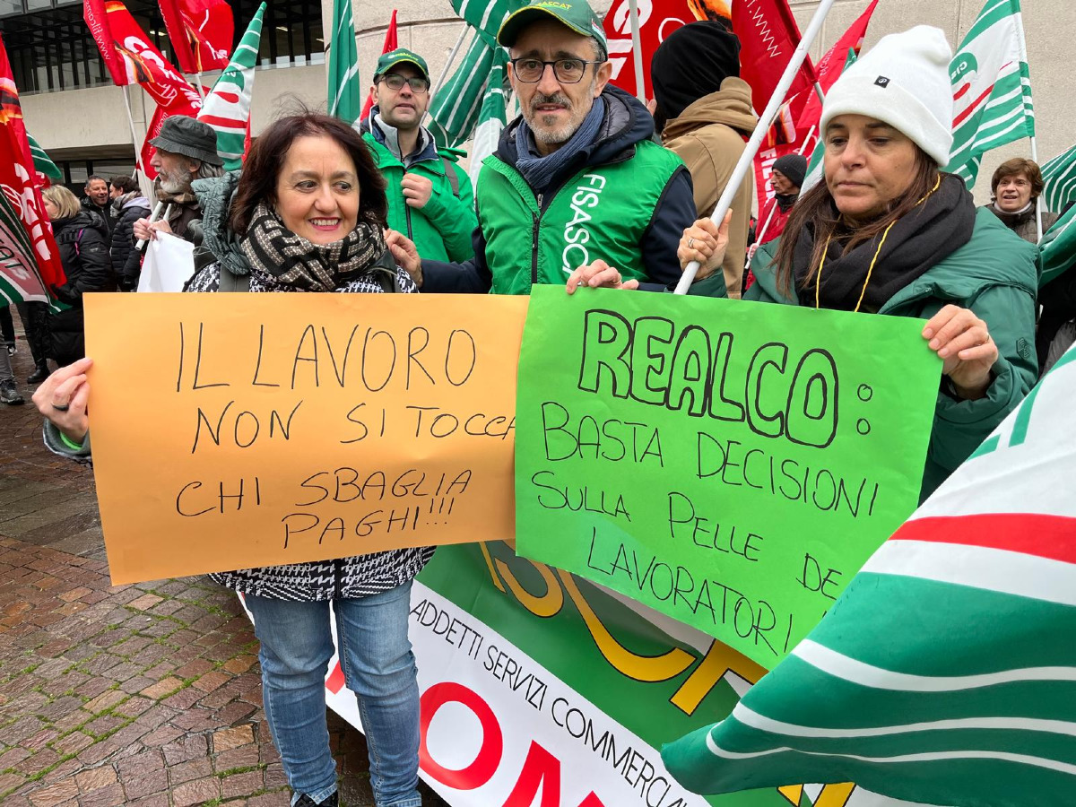 Crisi Gruppo Realco, chiusura temporanea di 14 punti vendita e impegno della Regione Emilia-Romagna