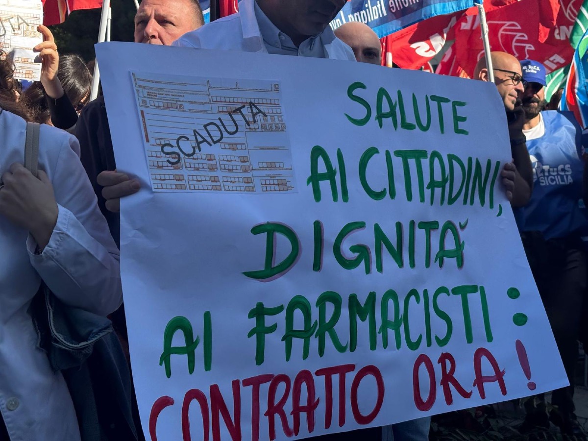 Farmacie Private, massiccia adesione alla giornata di sciopero nazionale. Manifestazioni partecipate nelle piazze della mobilitazione in tutta Italia