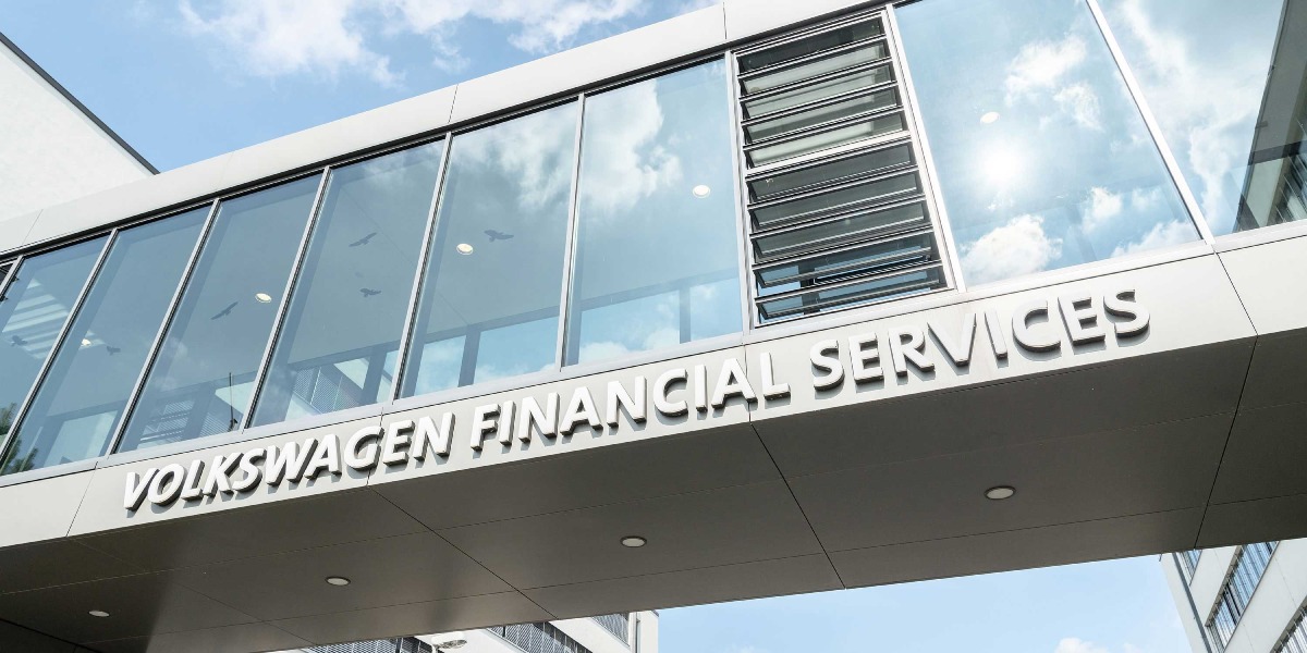 Volkswagen Financial Services, firmato il primo Contratto integrativo aziendale applicato agli oltre 500 dipendenti di Volkswagen Bank GmbH e Volkswagen Leasing GmbH